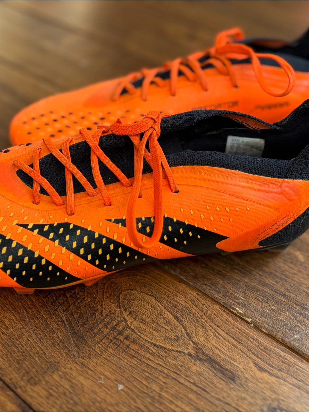 Adidas men’s Predator Accuracy.1 low FG